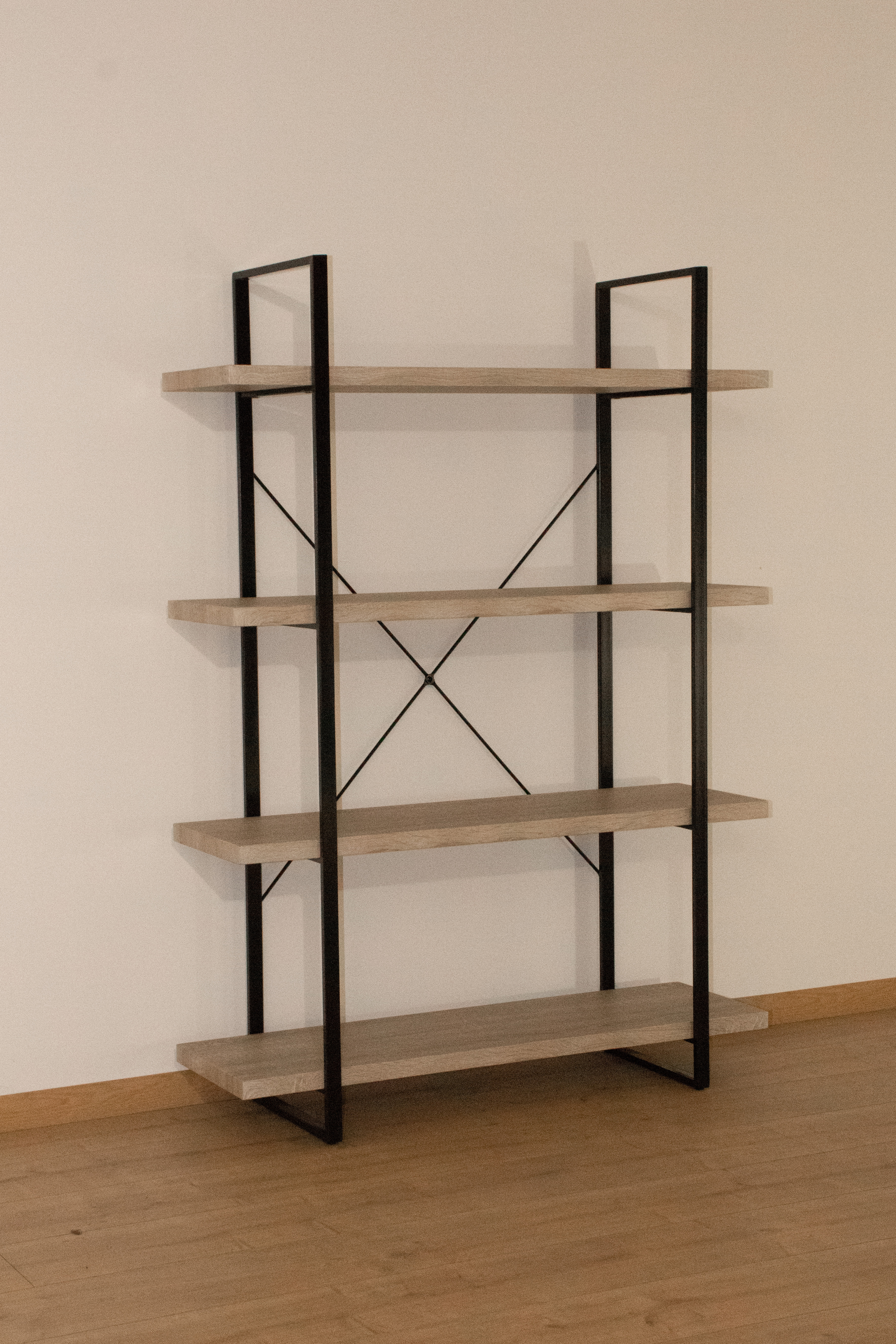 Shelves 4 planken €115